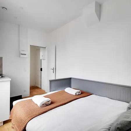 Studio Cozy - By Aleroy, - 1 Bed Room 2 People